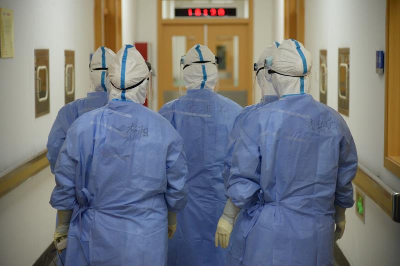 武漢加油！中國加油！生命重于泰山！ 疫情就是命令！防控就是責(zé)任！